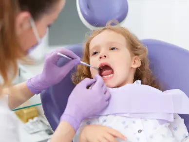 Pediatric dentist in Huntington Beach